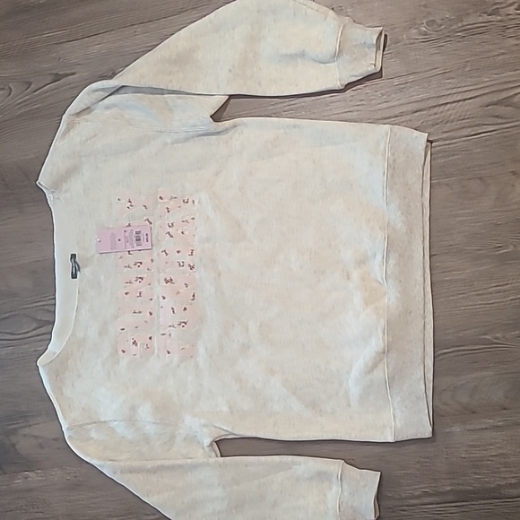 Wild Fable SUNDAY FUNDAY Off The Shoulder Sweatshirt Size Medium - Picture 4 of 4